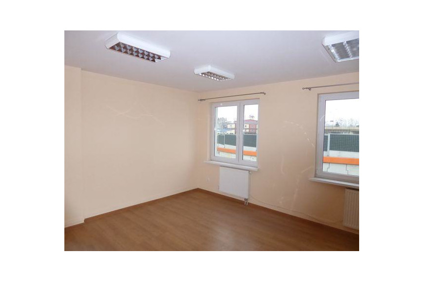 Radom, Centrum, Czachowskiego, Budynek biurowy piętrowy o pow. uż. 300m2,73 m2