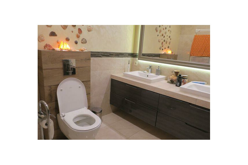 Radom, Kaptur, Instalator&oacute;w, DOM DO WPROWADZENIA