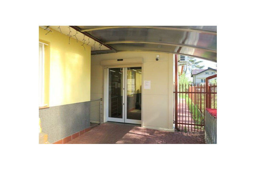 radomski, Jedlińsk, Wola Gutowska, Budynek usługowy sklep spożywczo-przemysłowy.