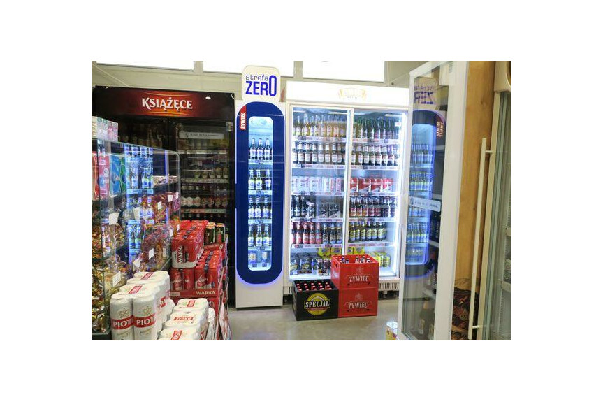 radomski, Jedlińsk, Wola Gutowska, Budynek usługowy sklep spożywczo-przemysłowy.